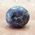 Lepidolite-gallet-palmstone-1