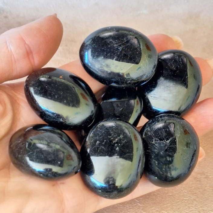 Black Tourmaline Palm Stone 1
